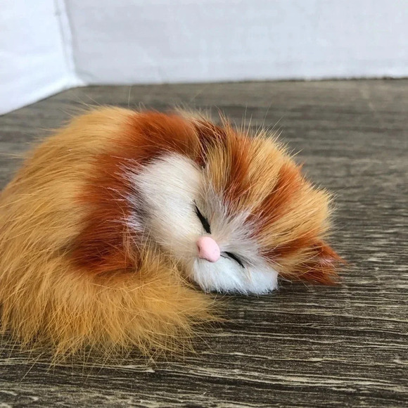 Faux  Fur Cat - Picture 8 of 8